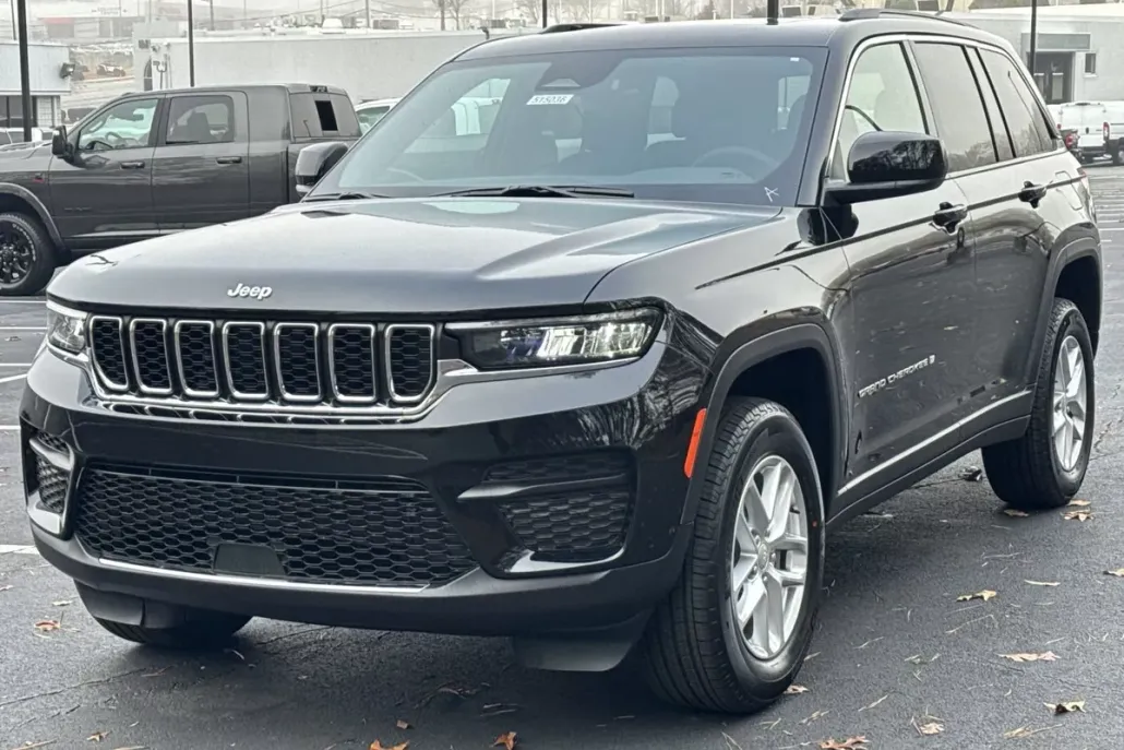 2025 Jeep Grand Cherokee Laredo X photo 1
