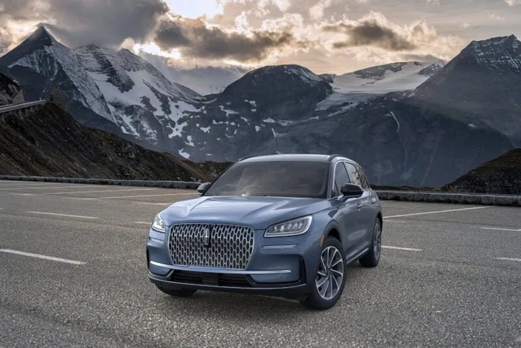 2025 Lincoln Corsair Premiere photo 1