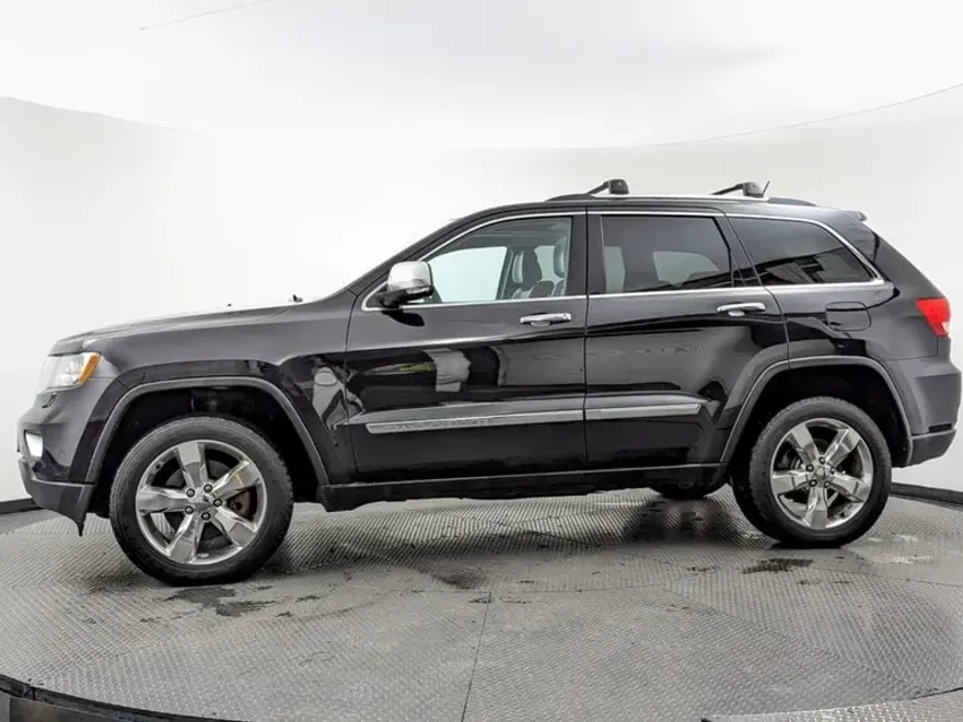 2013 Jeep Grand Cherokee Overland Summit photo 1