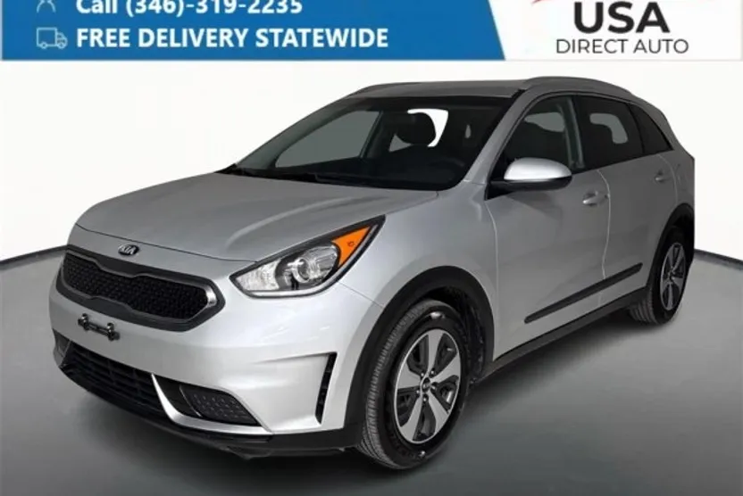 2017 Kia Niro LX photo 1