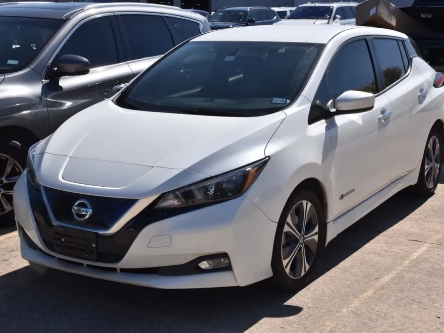 2018 Nissan Leaf SV photo 1