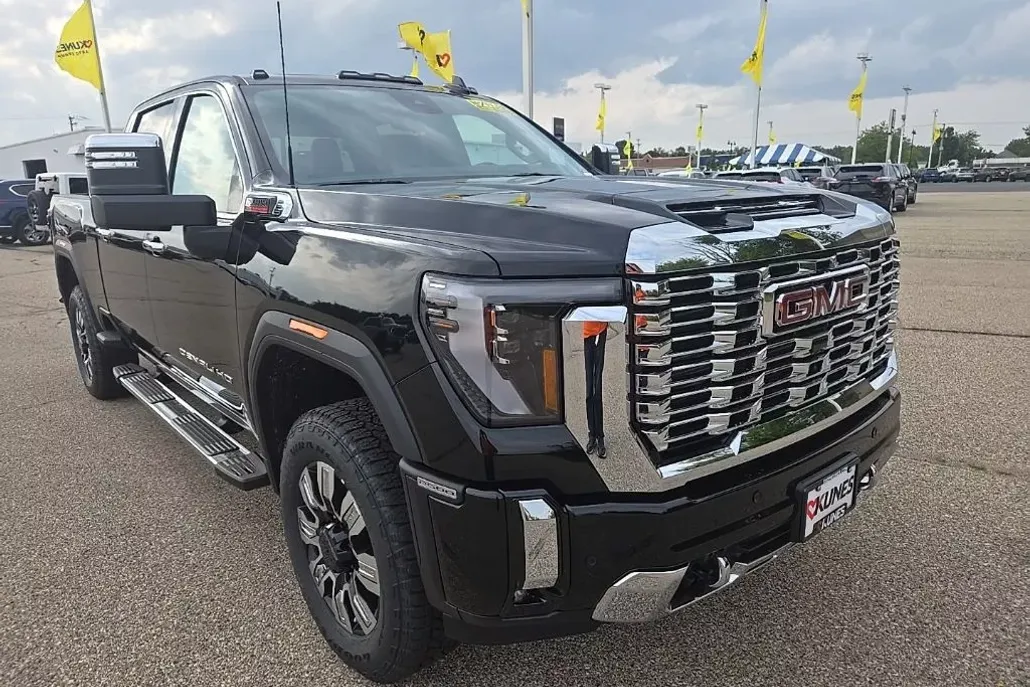 2025 Gmc Sierra HD Denali photo 1