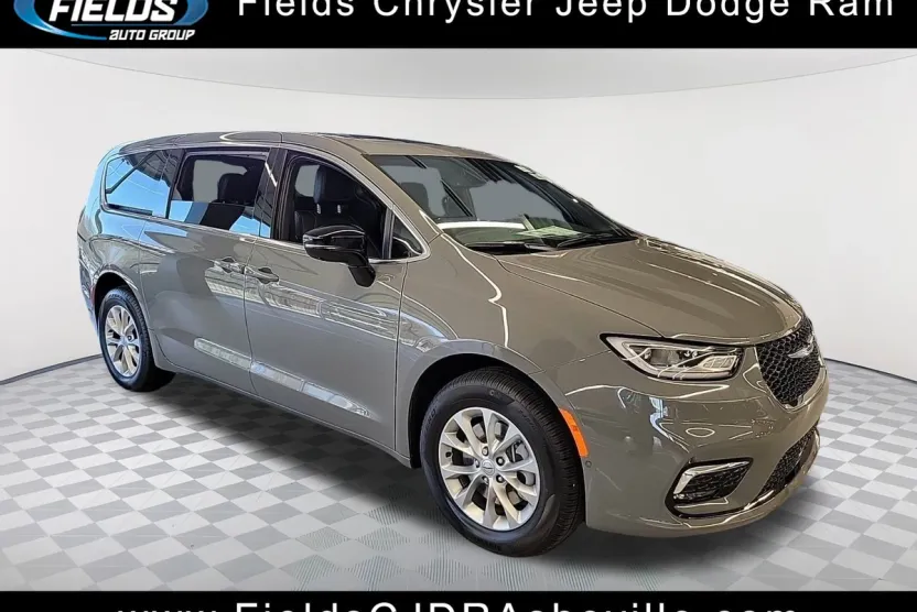 2025 Chrysler Pacifica photo 1