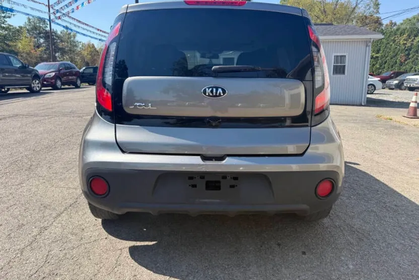 2019 Kia Soul Base photo 1