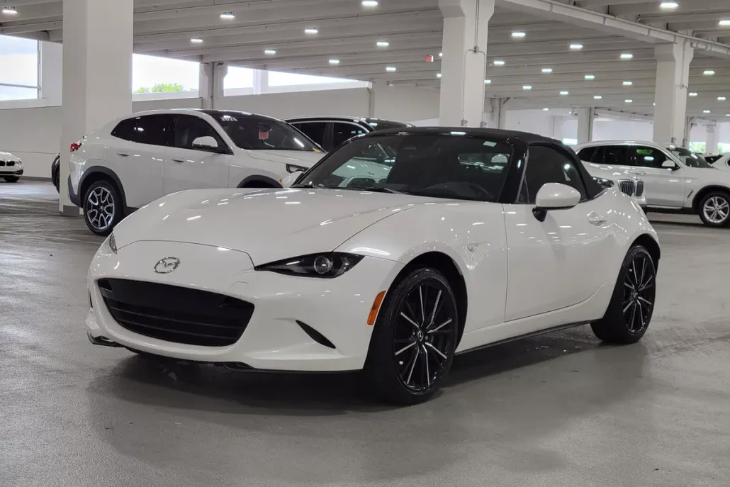 2024 Mazda MX-5 Miata Miata Grand Touring photo 1