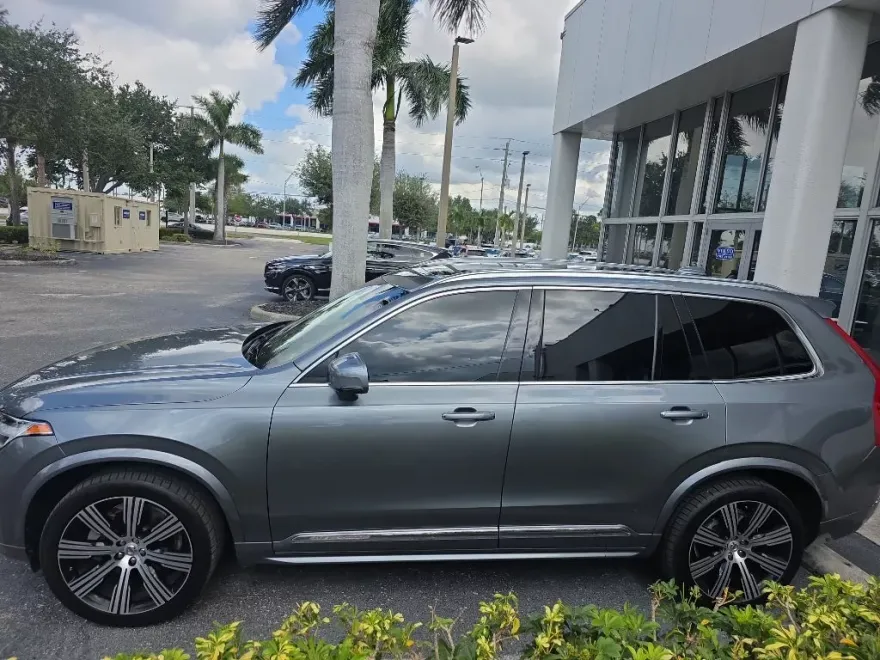 2020 Volvo XC90 Inscription photo 1