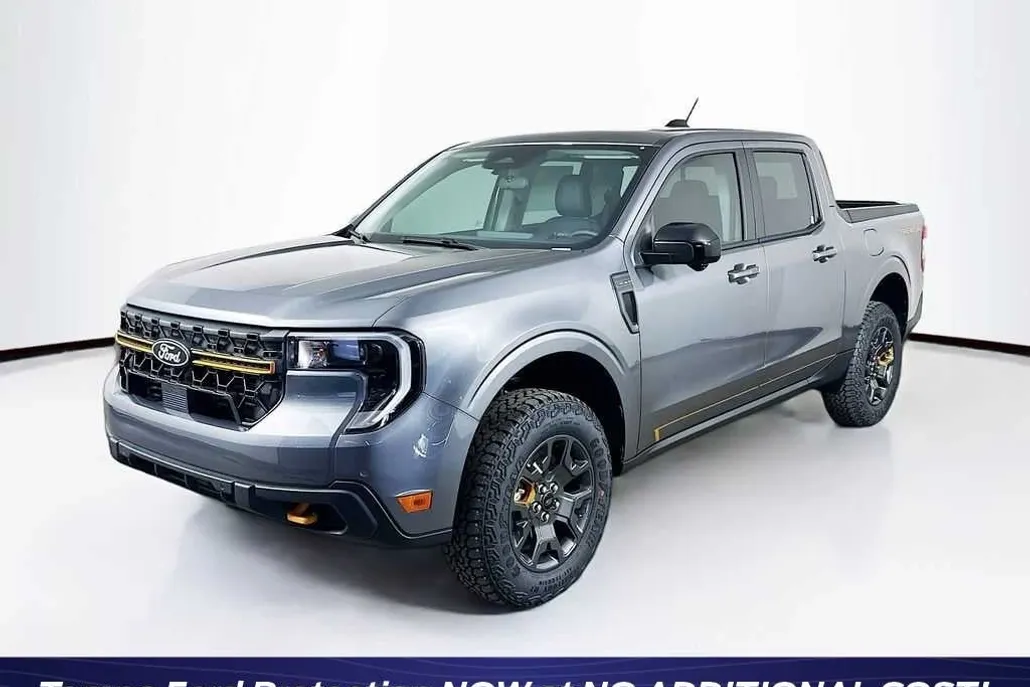 2025 Ford Maverick Tremor photo 1