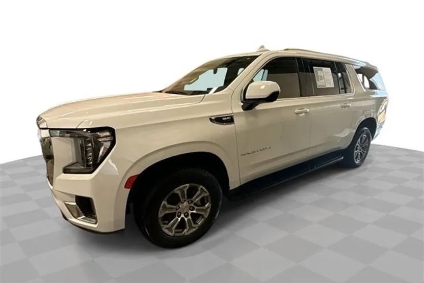 2023 Gmc Yukon XL SLE photo 1