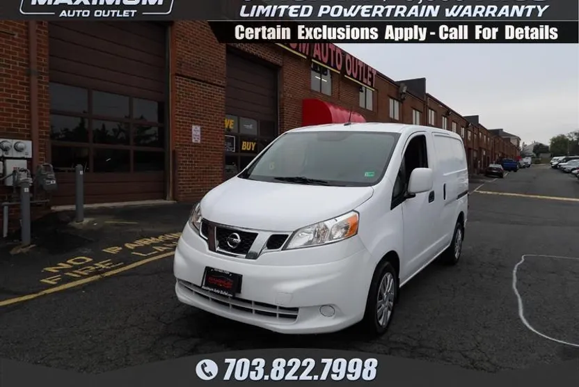 2017 Nissan NV200 SV photo 1