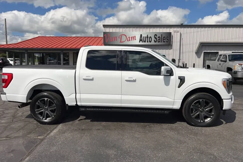 2023 Ford F-150 Lariat photo 1