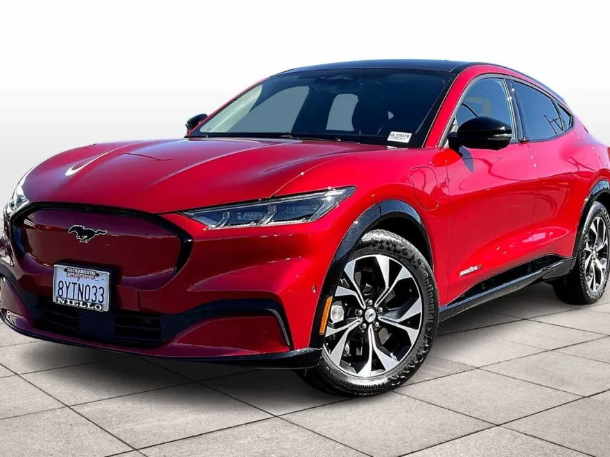 2021 Ford Mustang Mach-E Premium photo 1