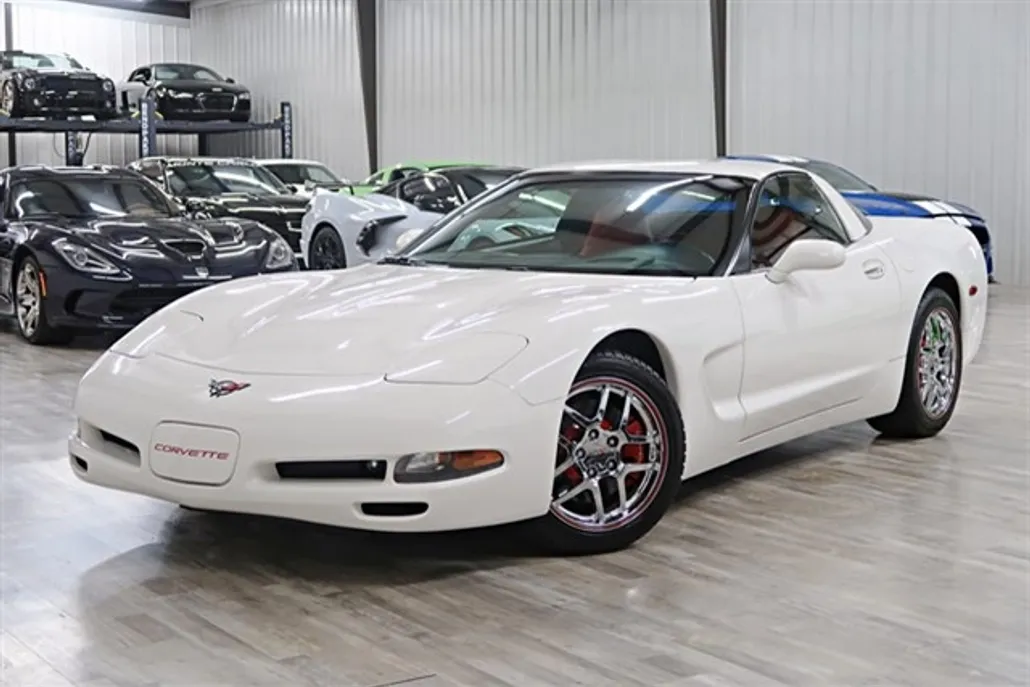 2001 Chevrolet Corvette Coupe photo 1