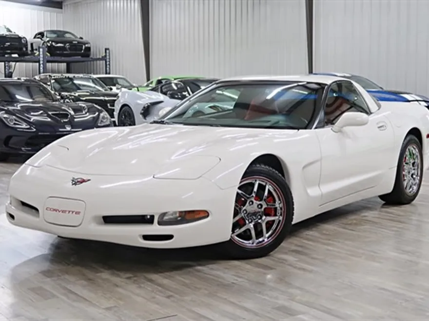 2001 Chevrolet Corvette Coupe photo 1