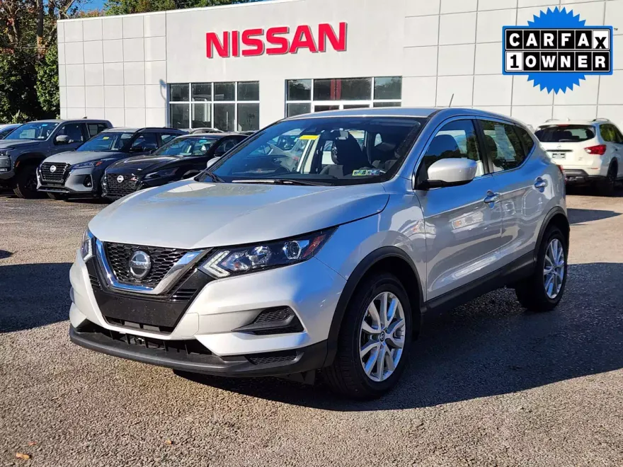 2022 Nissan Rogue Sport S photo 1