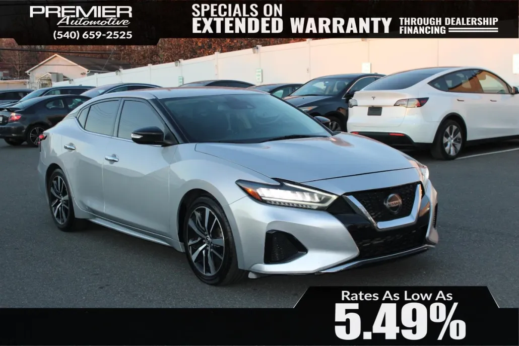 2022 Nissan Maxima SV photo 1