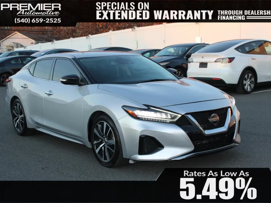 2022 Nissan Maxima SV photo 1