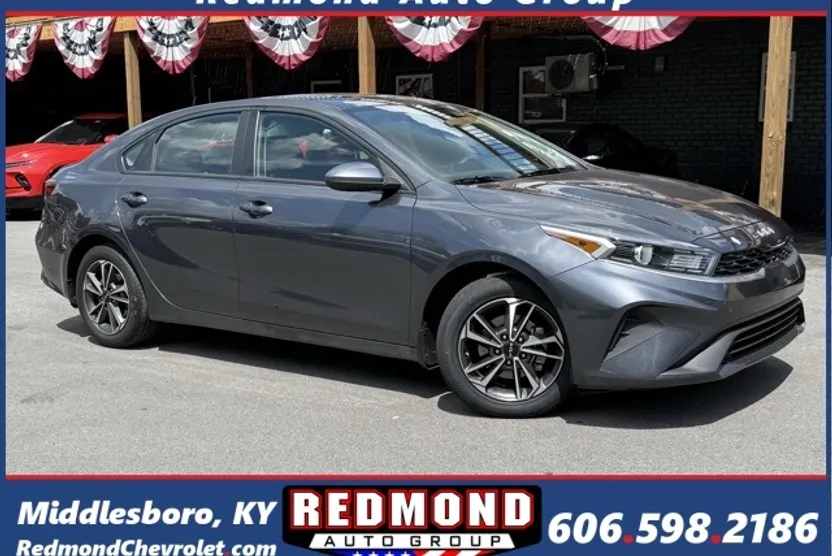 2024 Kia Forte LXS photo 1