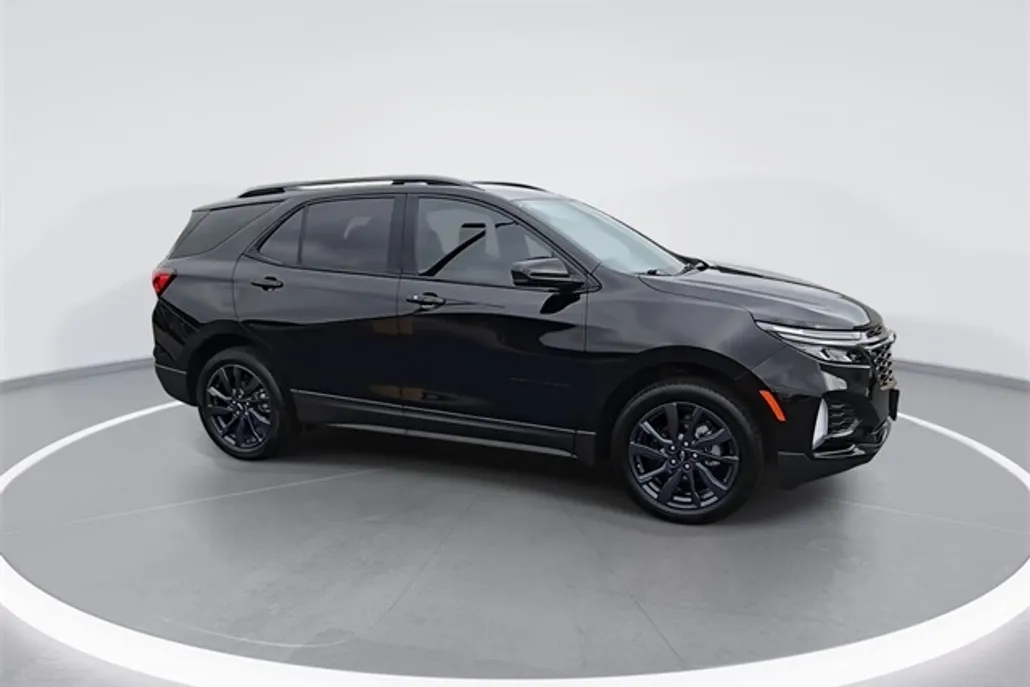 2022 Chevrolet Equinox RS photo 1