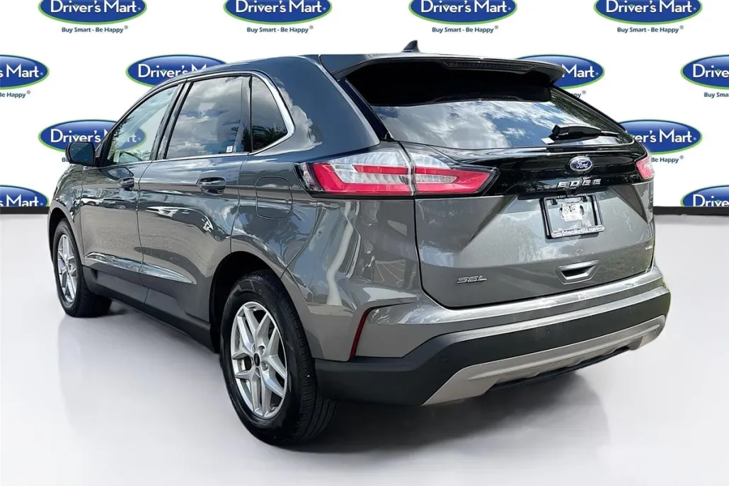 2024 Ford Edge SEL photo 1