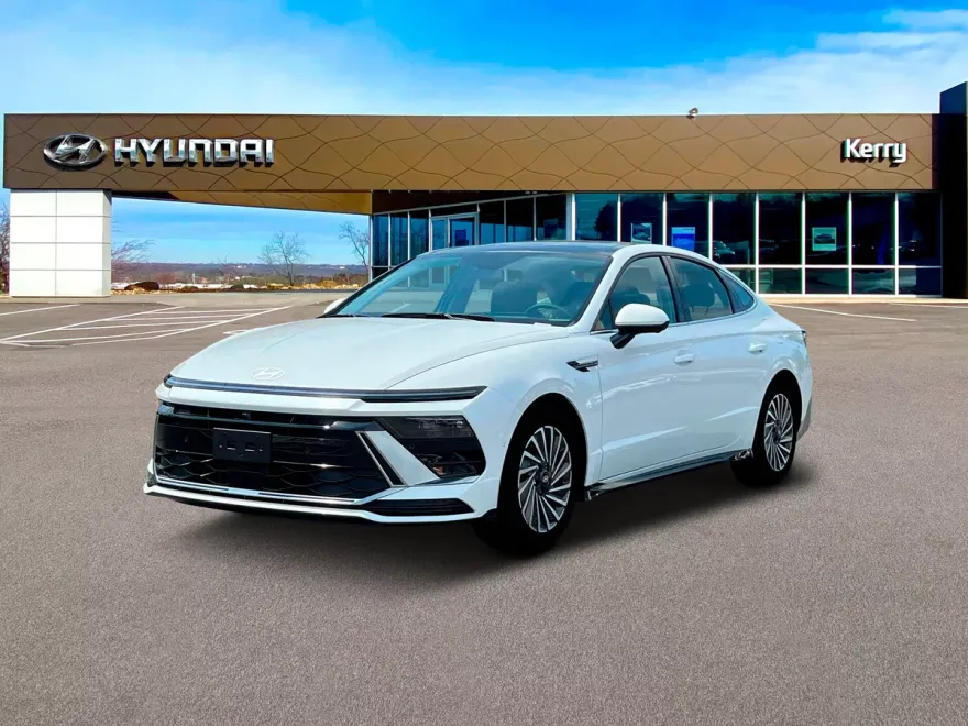 2025 Hyundai Sonata Hybrid Limited photo 1