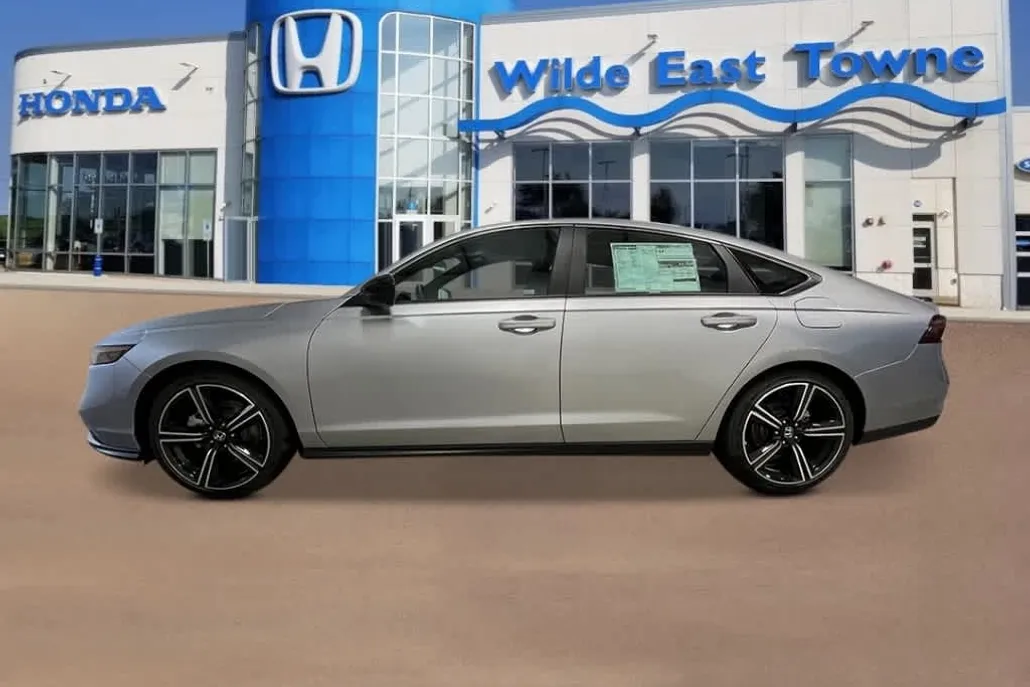 2025 Honda Accord Hybrid Sport photo 1