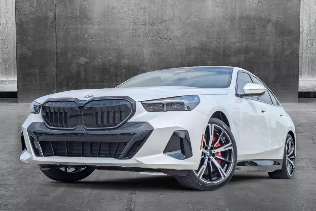 2026 Bmw 550e xDrive photo 1