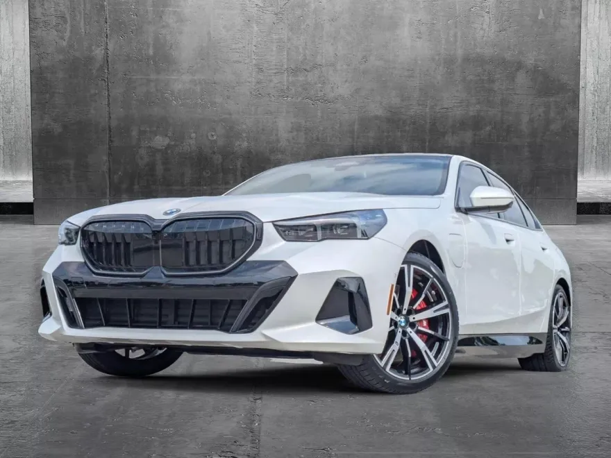 2026 Bmw 550e xDrive photo 1
