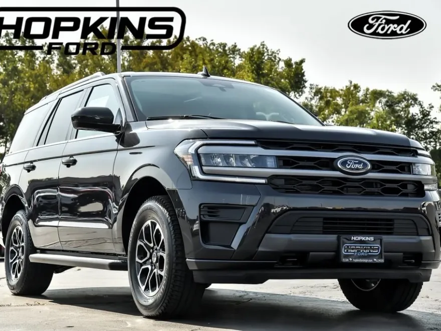 2024 Ford Expedition XLT photo 1