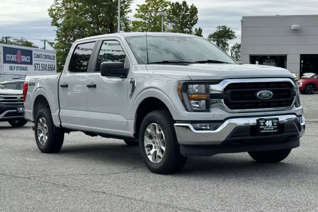 2023 Ford F-150 XL photo 1