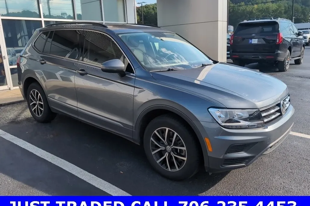 2021 Volkswagen Tiguan SE photo 1