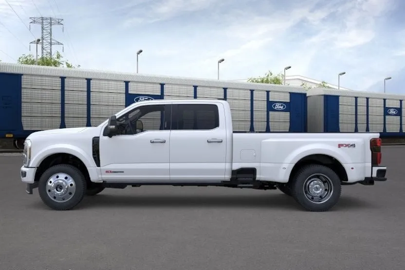 2026 Ford F-450 photo 1