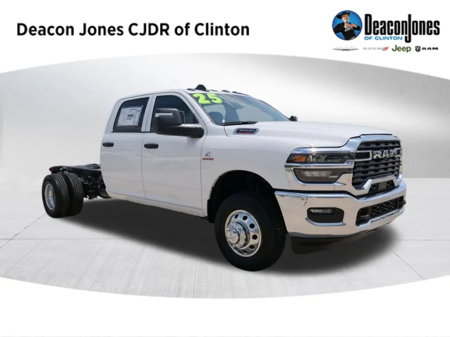 2025 Ram 3500 Tradesman photo 1