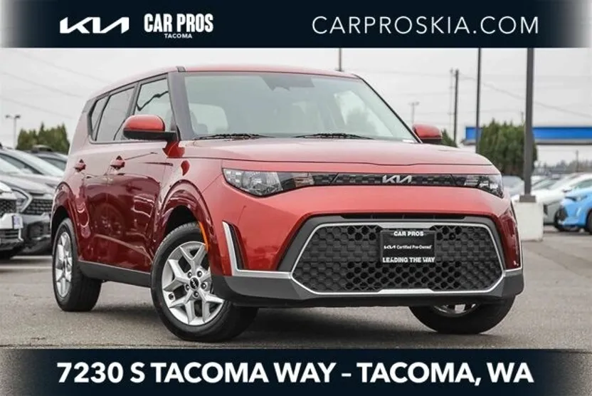 2023 Kia Soul GT-Line photo 1