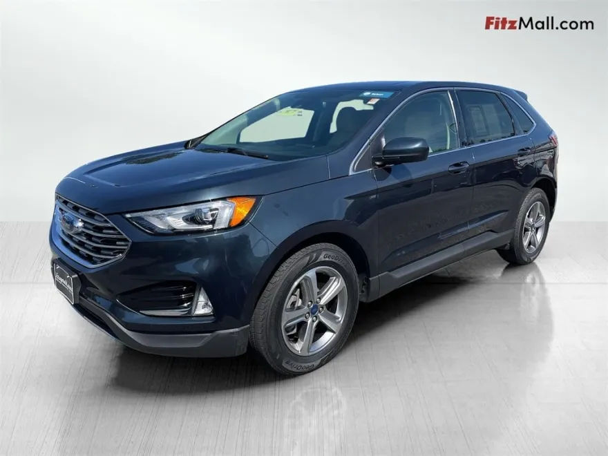 2022 Ford Edge SEL photo 1