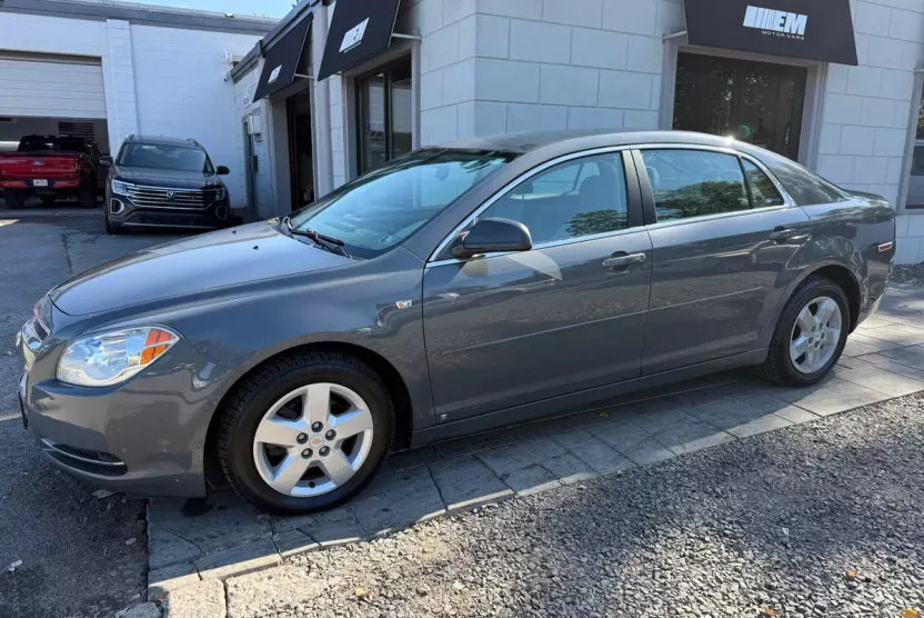 2008 Chevrolet Malibu photo 1