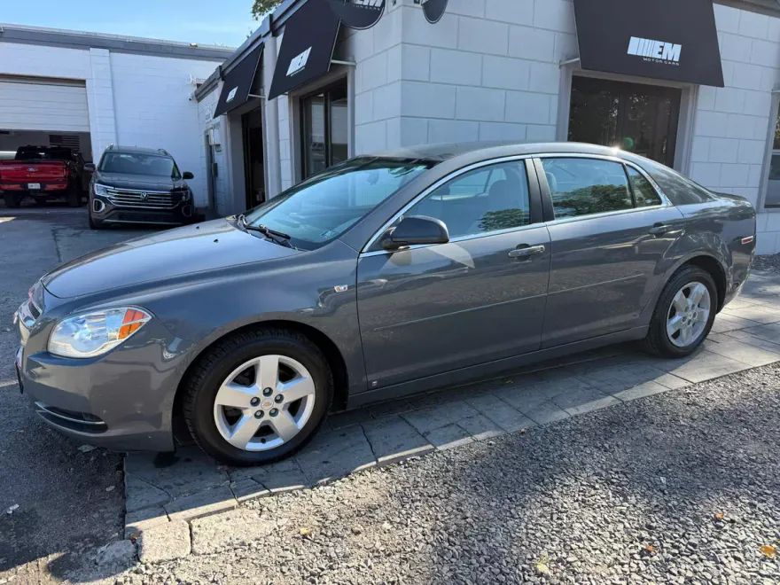 2008 Chevrolet Malibu photo 1