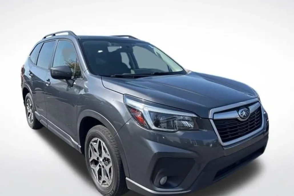 2021 Subaru Forester Premium photo 1