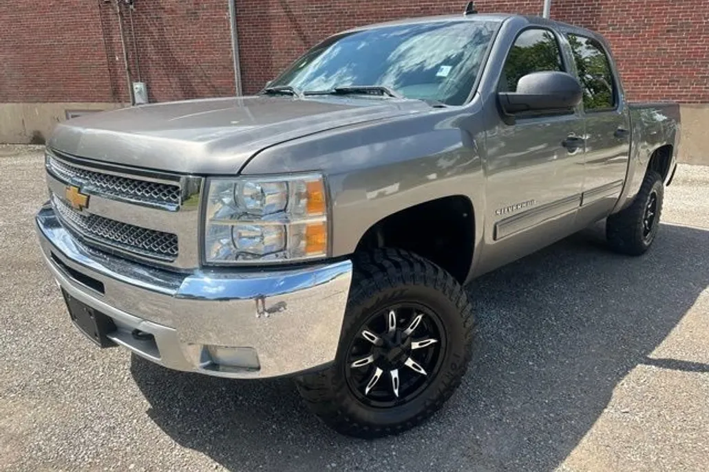 2012 Chevrolet Silverado 1500 LT photo 1