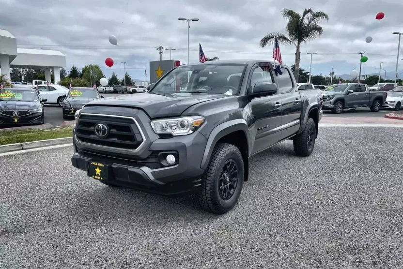 2022 Toyota Tacoma SR5 photo 1