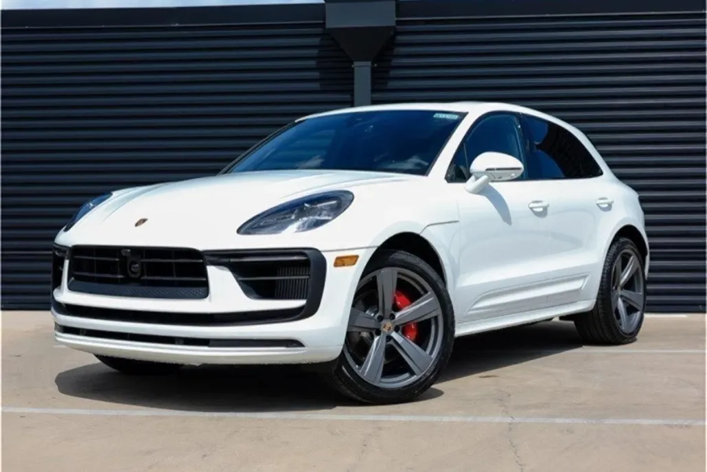 2025 Porsche Macan S photo 1