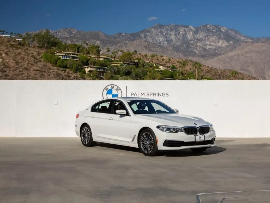 2019 Bmw 530e Sedan photo 1