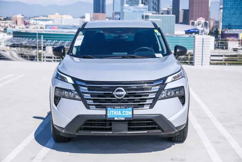 2024 Nissan Rogue S photo 1