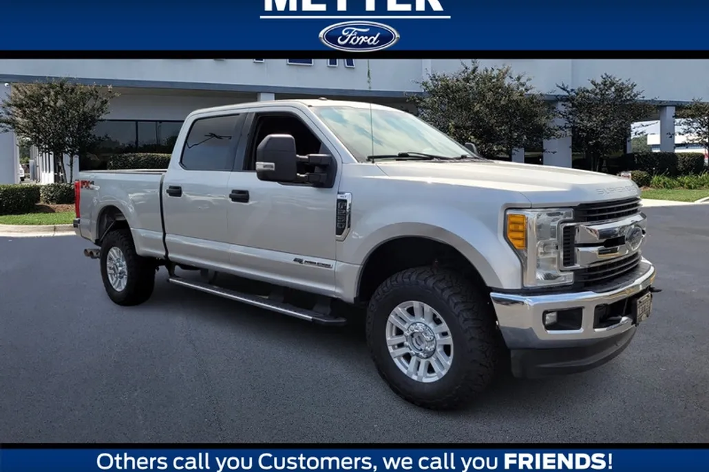2017 Ford F-250 XLT photo 1