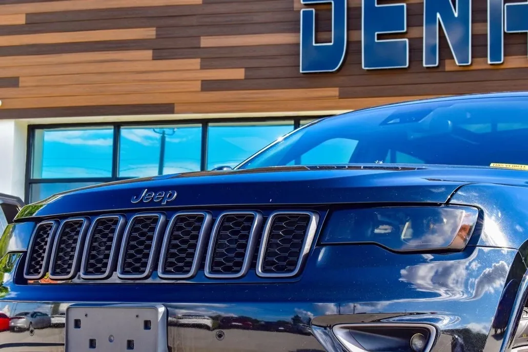2021 Jeep Grand Cherokee Limited photo 1