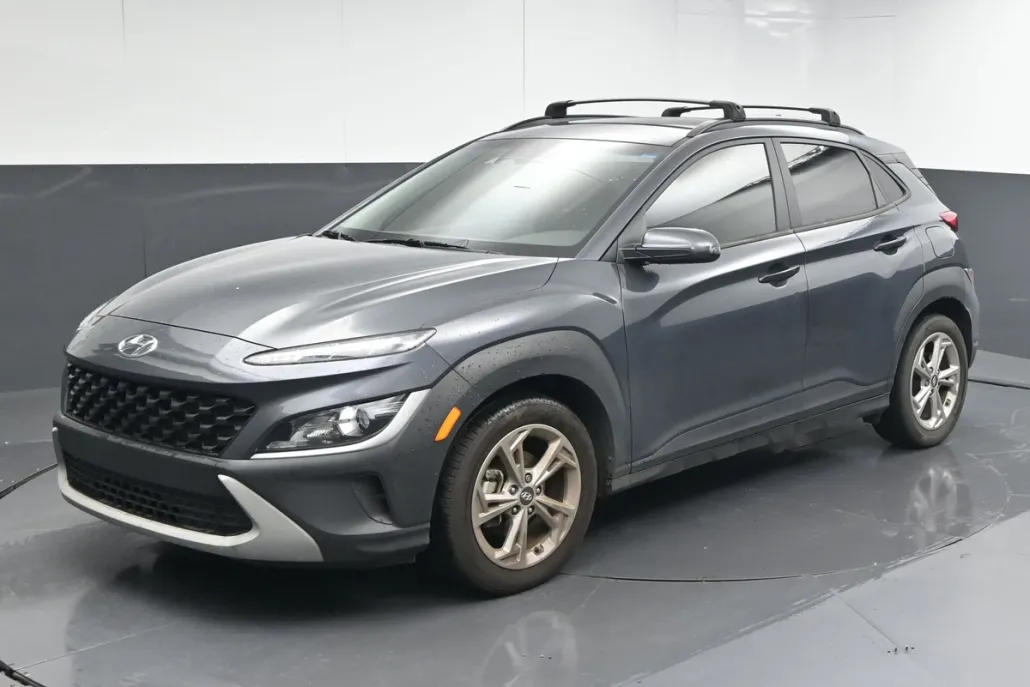 2022 Hyundai Kona SEL photo 1