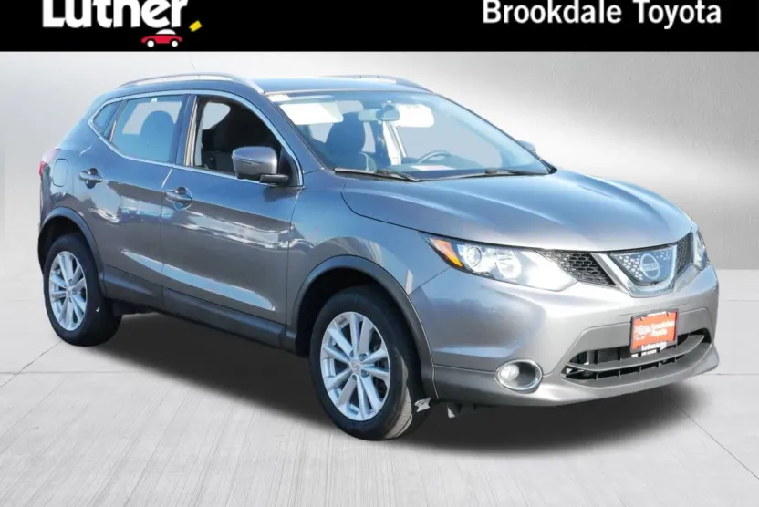 2018 Nissan Rogue Sport SV photo 1