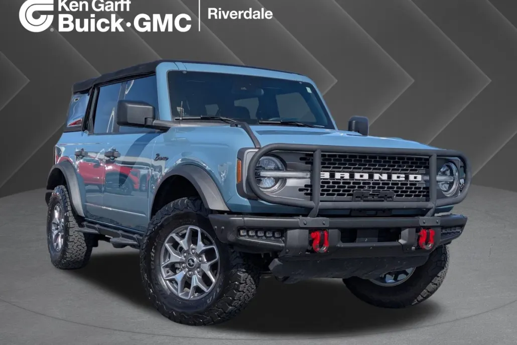 2022 Ford Bronco Badlands photo 1