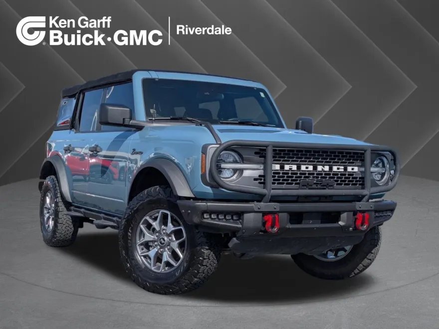 2022 Ford Bronco Badlands photo 1