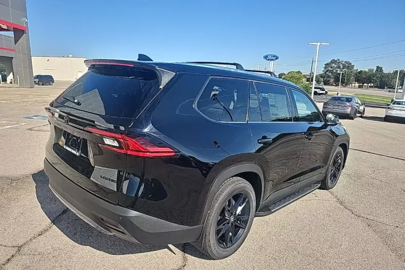 2026 Toyota Grand Highlander Limited photo 1