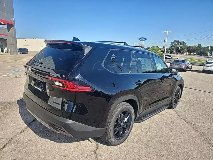 2026 Toyota Grand Highlander Limited photo 1